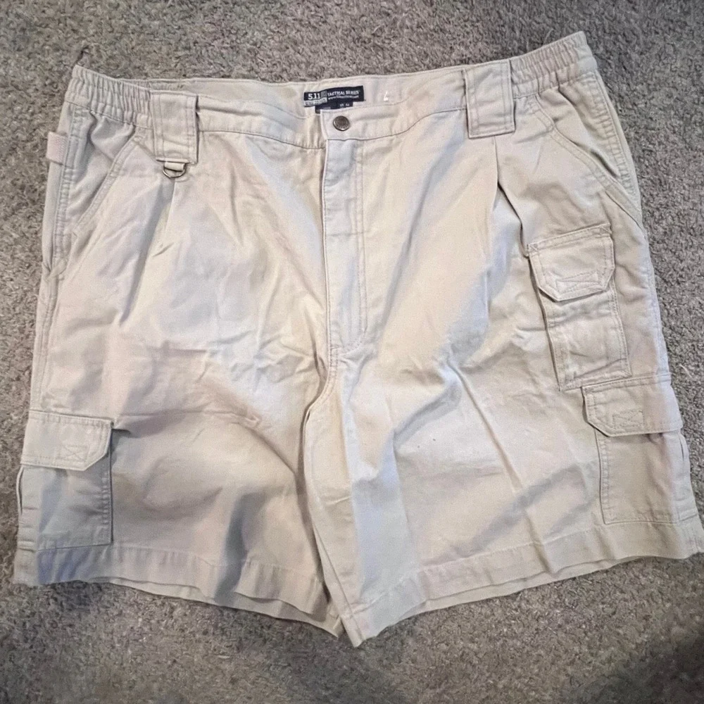 5.11 Tactical Series Mens Beige Cotton Cargo Shorts Size 44 Casual Outdoor‎